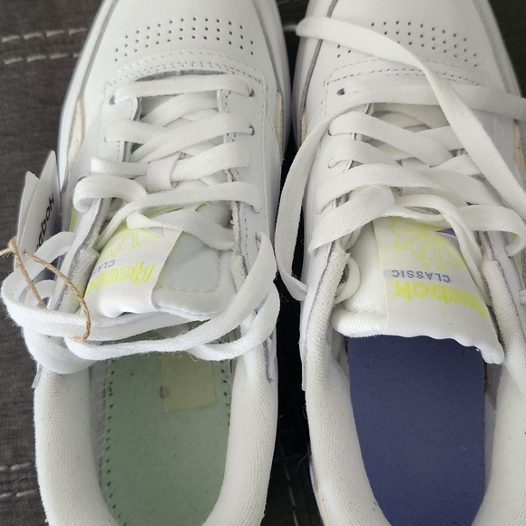 Brand New WT, Reebok Leather White Sneakers, Youth Kid Size 7½ , 24.5 cm - Picture 8 of 8